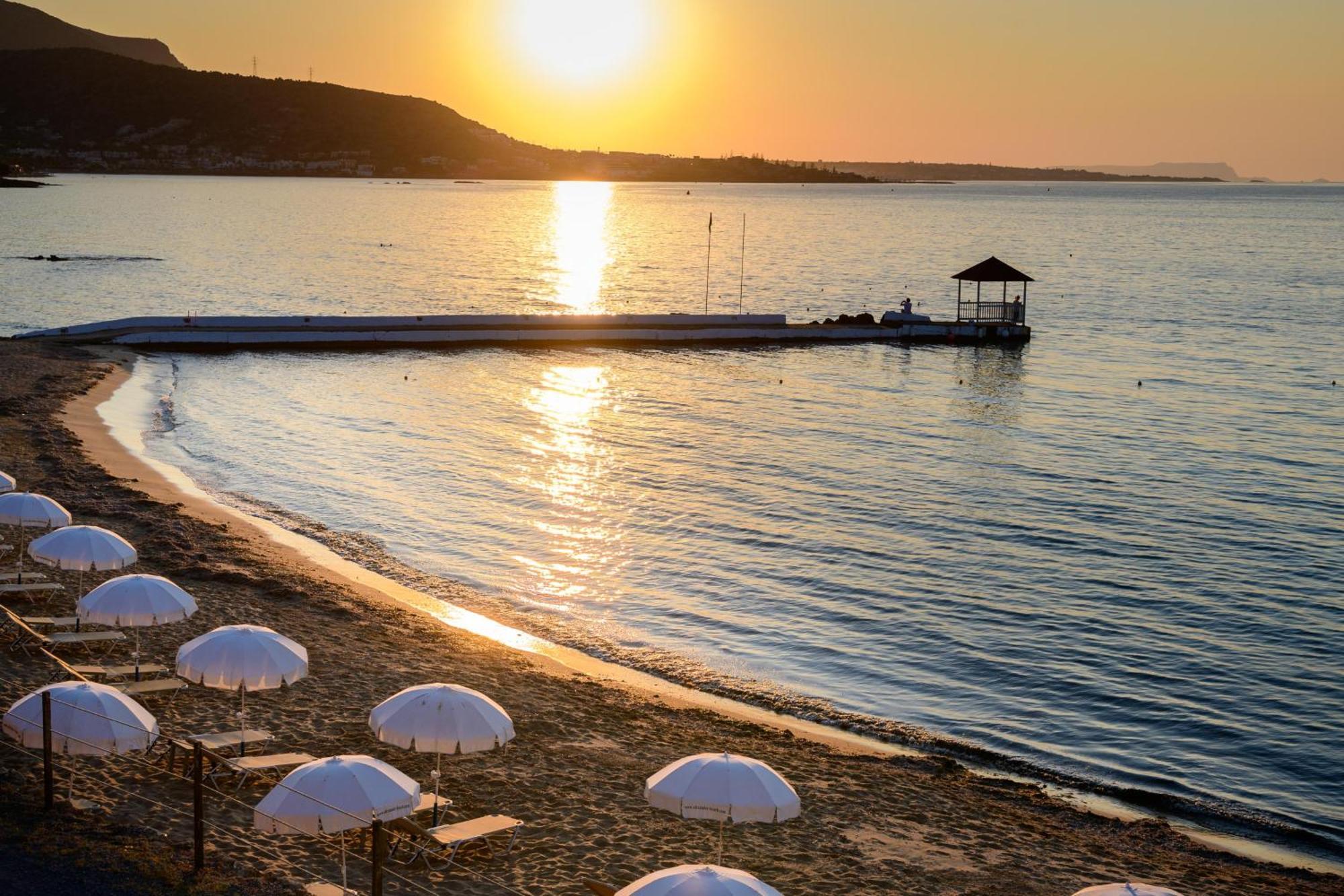Alexander Beach Hotel & Village Resort Малиа Экстерьер фото