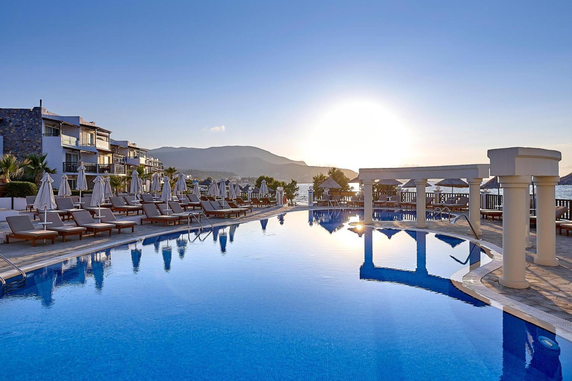 Alexander Beach Hotel & Village Resort Малиа Экстерьер фото